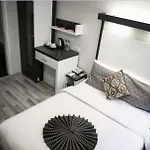 Hotels And Suites Platine