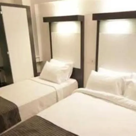 Szálloda Hotels And Suites Platine *