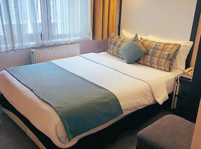 Hotels And Suites Platine *