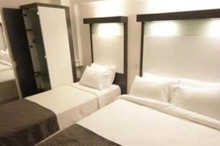 Отель Hotels And Suites Platine *