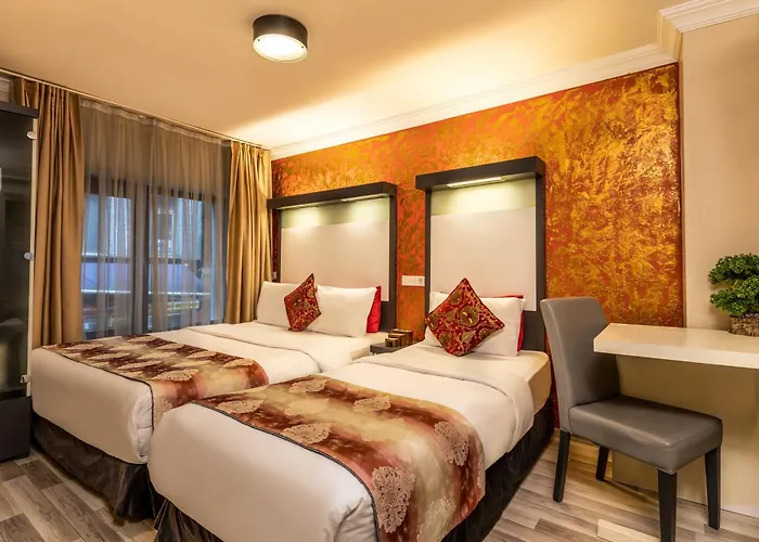 Отель Hotels And Suites Platine *