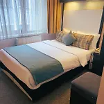 Hotels And Suites Platine *