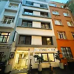 Hotel Hotels And Suites Platine