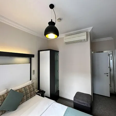 Hotels And Suites Platine Hotel